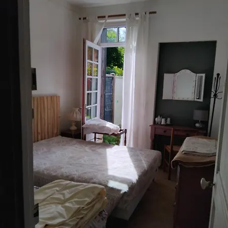 Le Vieux Pre De La Motte *